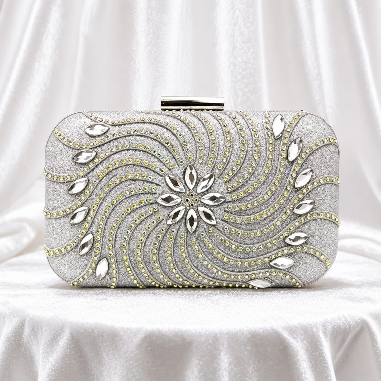 Sacs étincelants en strass et cristal
